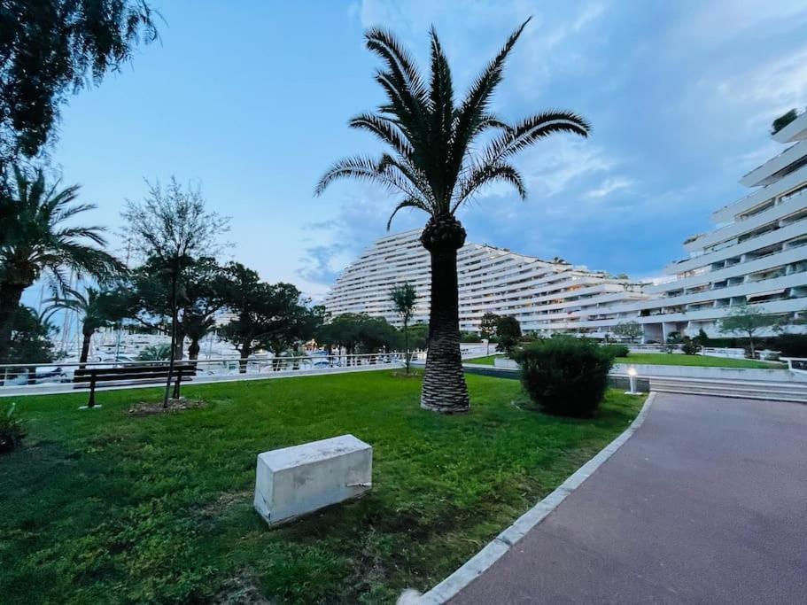 Studio A 2 Pas De La Plage Villeneuve-Loubet Exterior foto